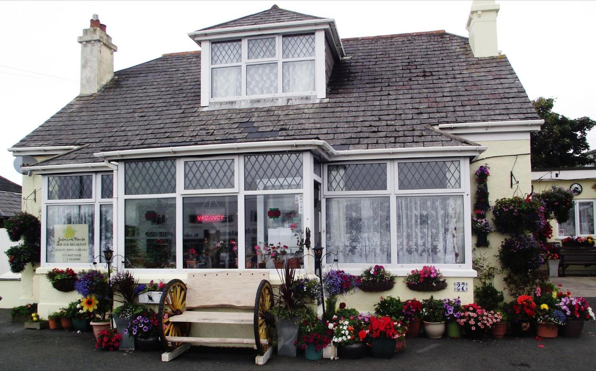 Jasmine House Bed & Breakfast Newquay  Exterior photo